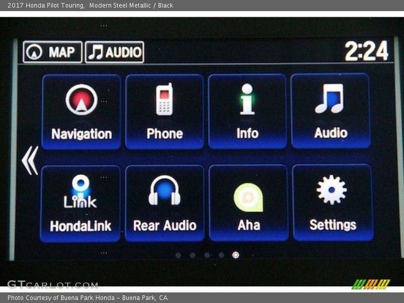 Modern Steel Metallic / Black 2017 Honda Pilot Touring