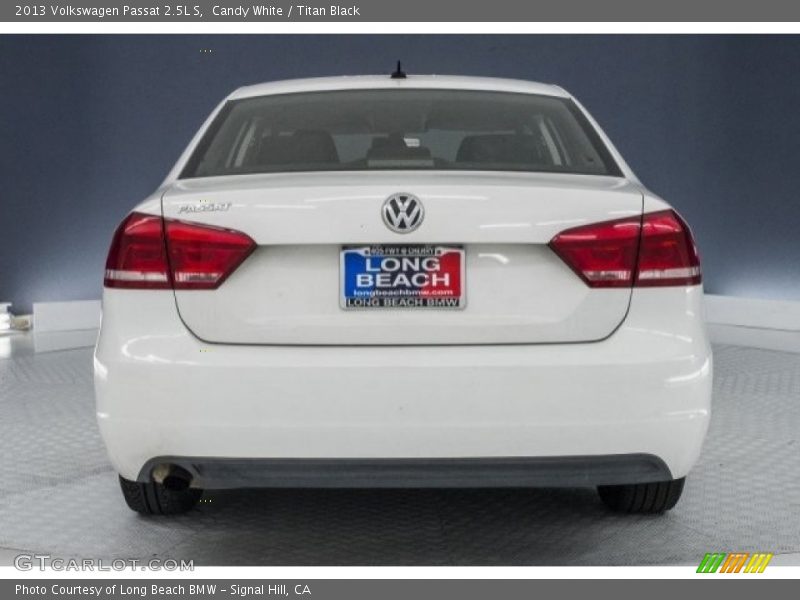 Candy White / Titan Black 2013 Volkswagen Passat 2.5L S