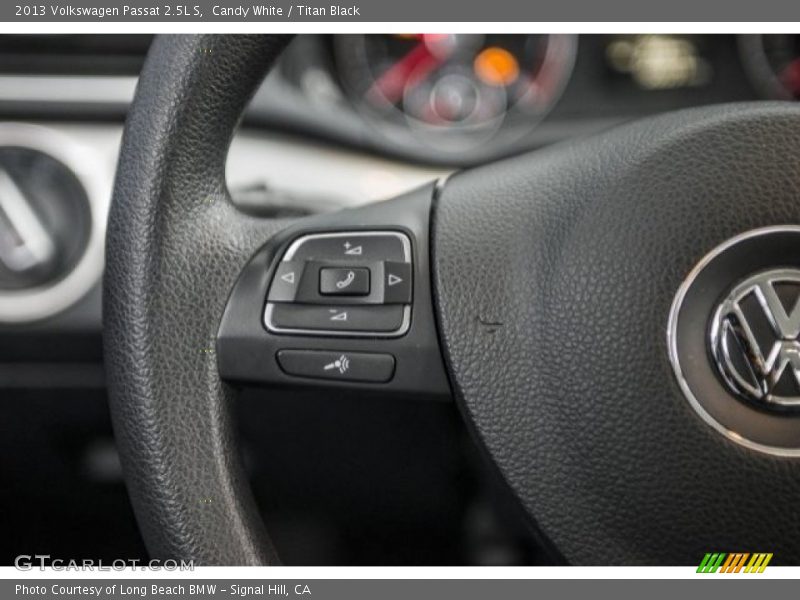 Candy White / Titan Black 2013 Volkswagen Passat 2.5L S