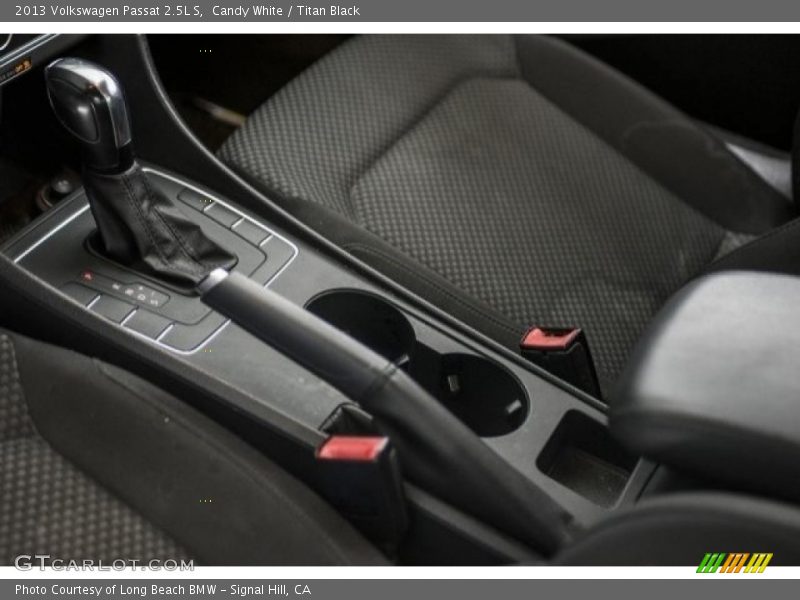 Candy White / Titan Black 2013 Volkswagen Passat 2.5L S