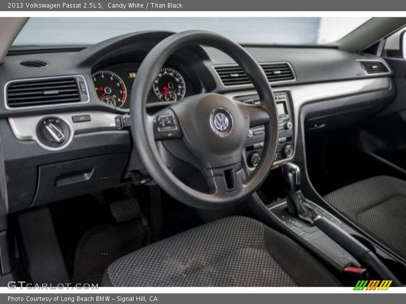 Candy White / Titan Black 2013 Volkswagen Passat 2.5L S