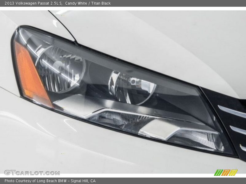 Candy White / Titan Black 2013 Volkswagen Passat 2.5L S