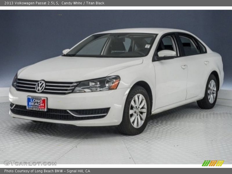 Candy White / Titan Black 2013 Volkswagen Passat 2.5L S
