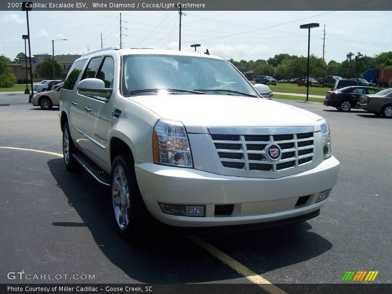 Front 3/4 View of 2007 Escalade ESV