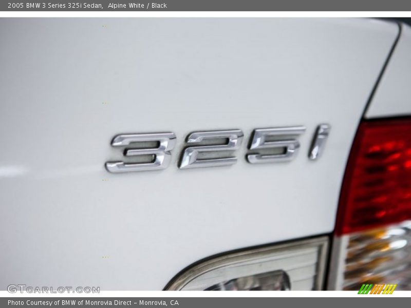 Alpine White / Black 2005 BMW 3 Series 325i Sedan