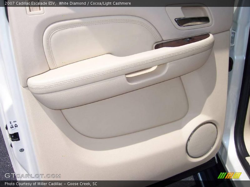 White Diamond / Cocoa/Light Cashmere 2007 Cadillac Escalade ESV