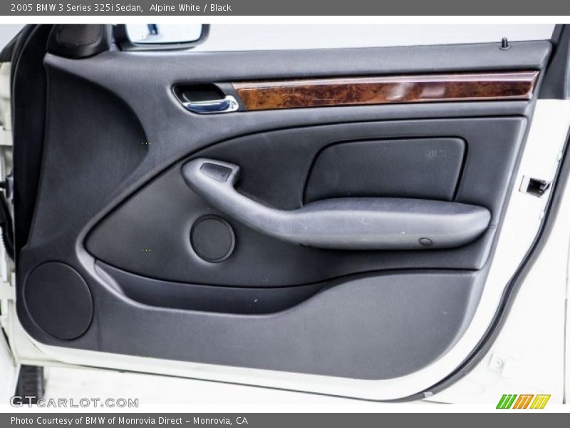 Alpine White / Black 2005 BMW 3 Series 325i Sedan
