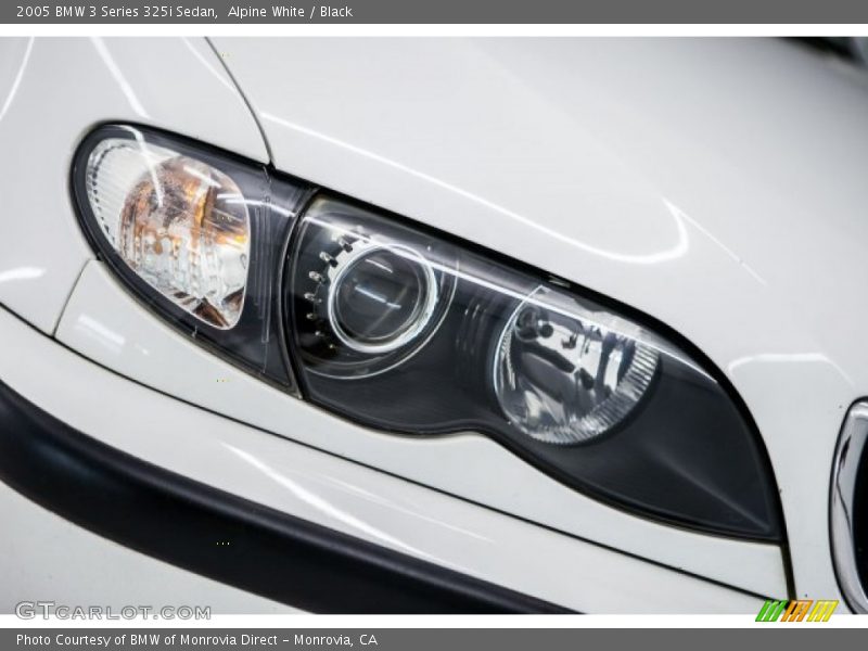 Alpine White / Black 2005 BMW 3 Series 325i Sedan