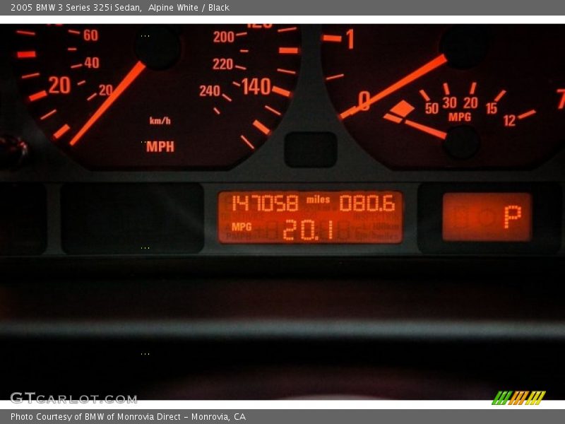 Alpine White / Black 2005 BMW 3 Series 325i Sedan
