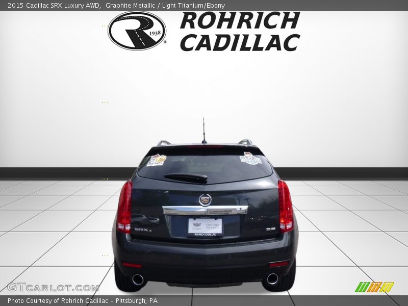 Graphite Metallic / Light Titanium/Ebony 2015 Cadillac SRX Luxury AWD