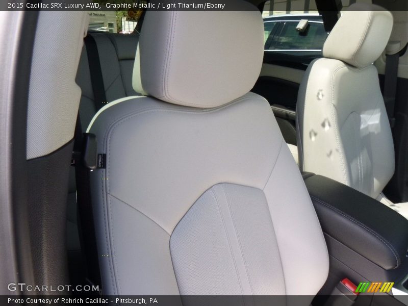 Graphite Metallic / Light Titanium/Ebony 2015 Cadillac SRX Luxury AWD