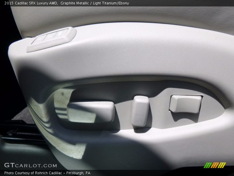 Graphite Metallic / Light Titanium/Ebony 2015 Cadillac SRX Luxury AWD