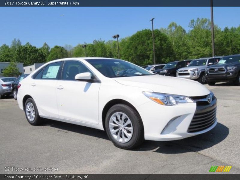 Super White / Ash 2017 Toyota Camry LE