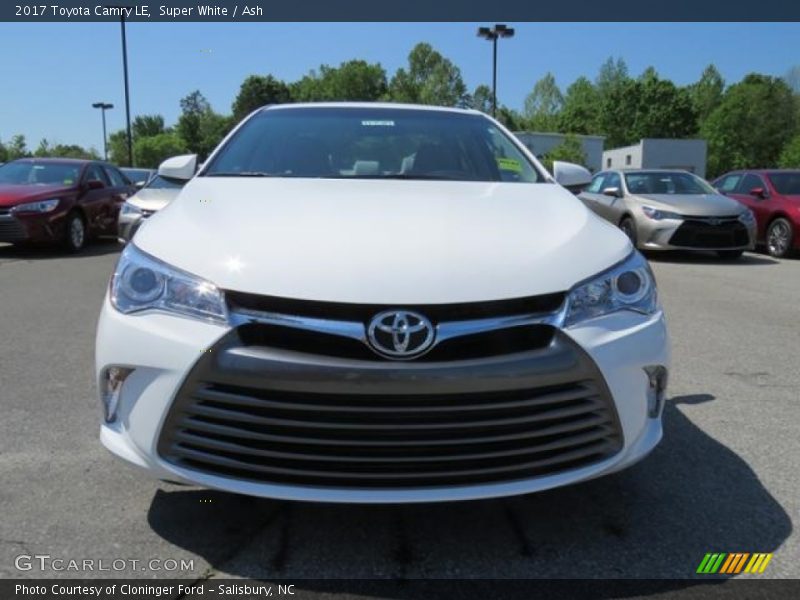 Super White / Ash 2017 Toyota Camry LE