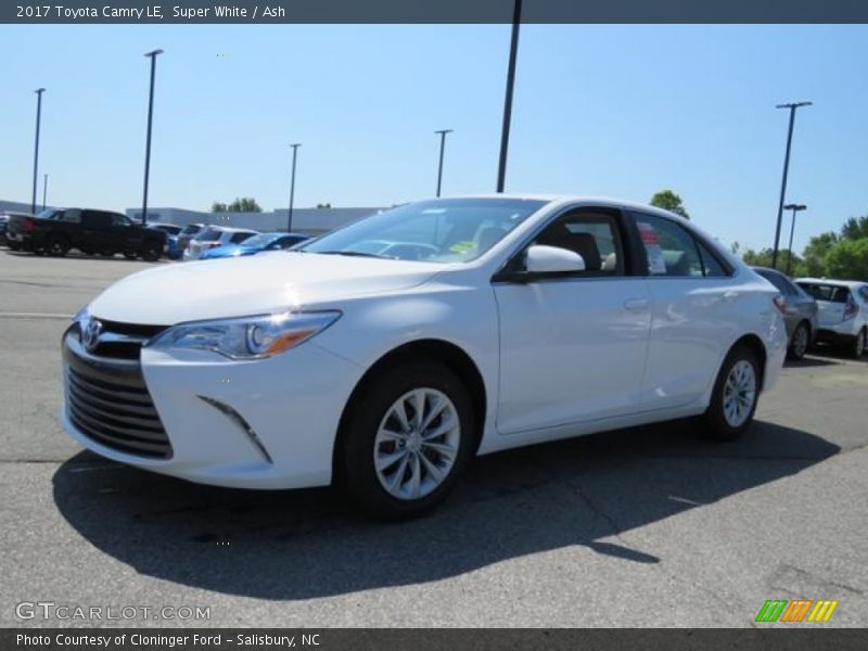 Super White / Ash 2017 Toyota Camry LE