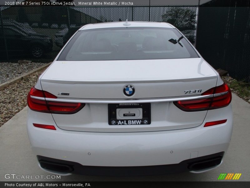 Mineral White Metallic / Mocha 2018 BMW 7 Series 750i xDrive Sedan