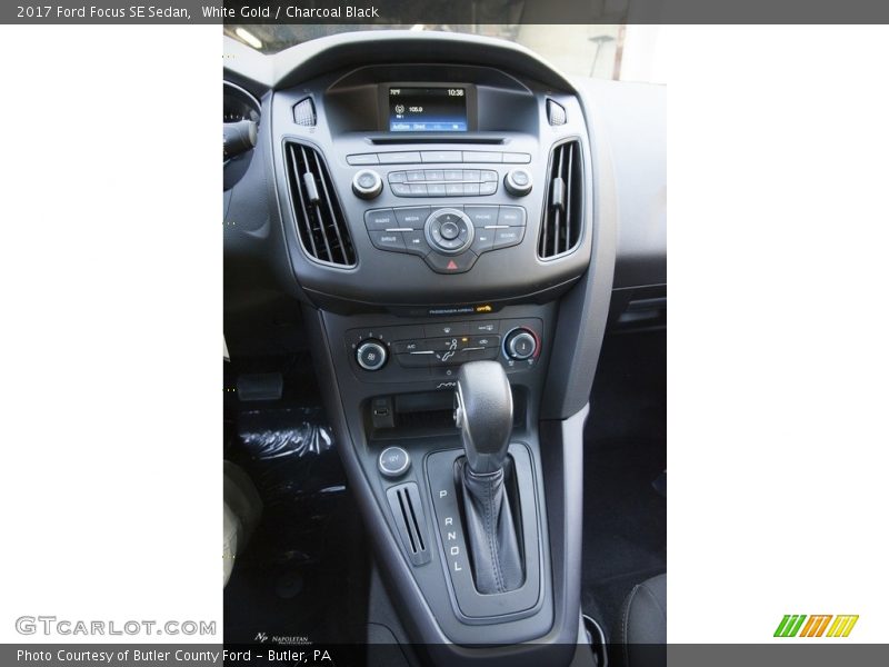White Gold / Charcoal Black 2017 Ford Focus SE Sedan