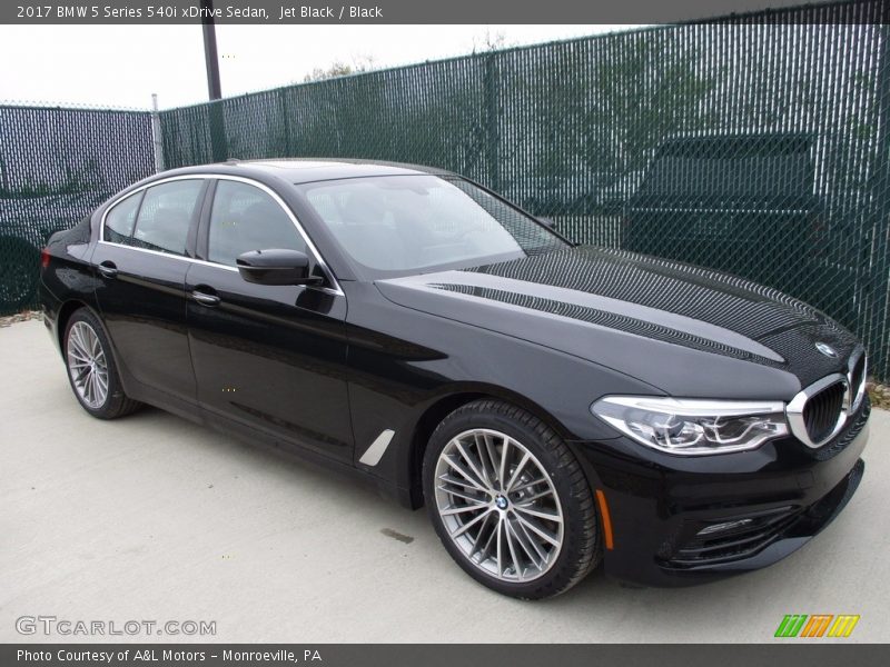 Front 3/4 View of 2017 5 Series 540i xDrive Sedan
