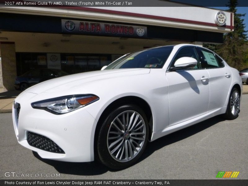 Front 3/4 View of 2017 Giulia Ti AWD