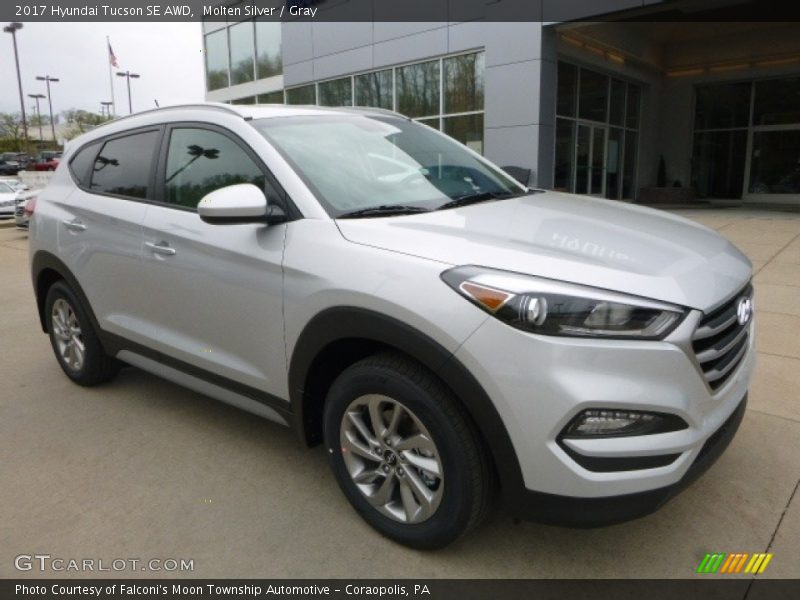 Front 3/4 View of 2017 Tucson SE AWD