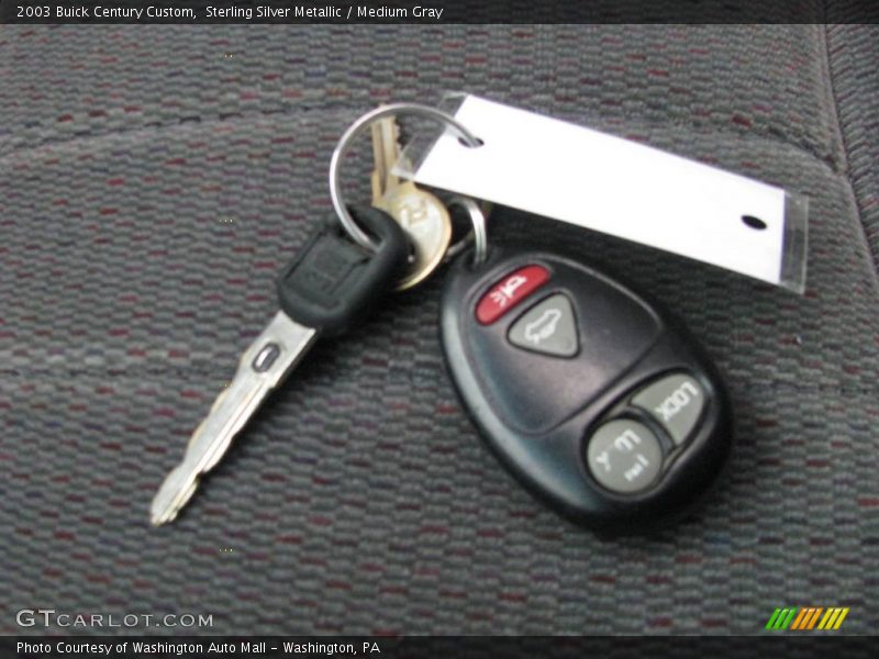 Sterling Silver Metallic / Medium Gray 2003 Buick Century Custom