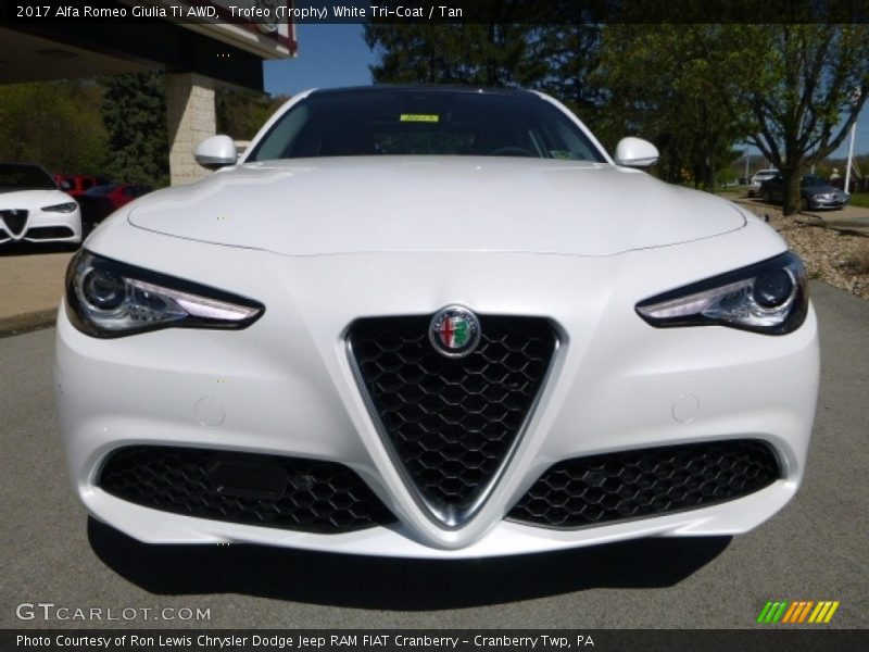 Trofeo (Trophy) White Tri-Coat / Tan 2017 Alfa Romeo Giulia Ti AWD