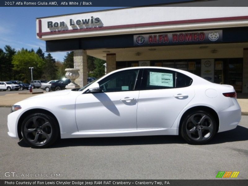 Alfa White / Black 2017 Alfa Romeo Giulia AWD