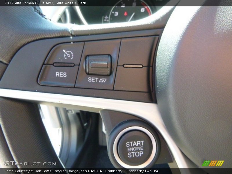 Alfa White / Black 2017 Alfa Romeo Giulia AWD