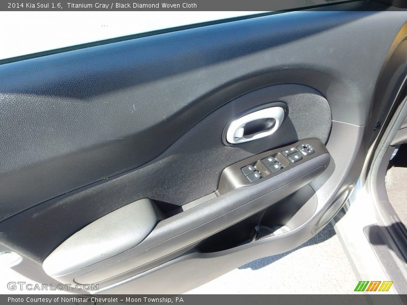 Titanium Gray / Black Diamond Woven Cloth 2014 Kia Soul 1.6