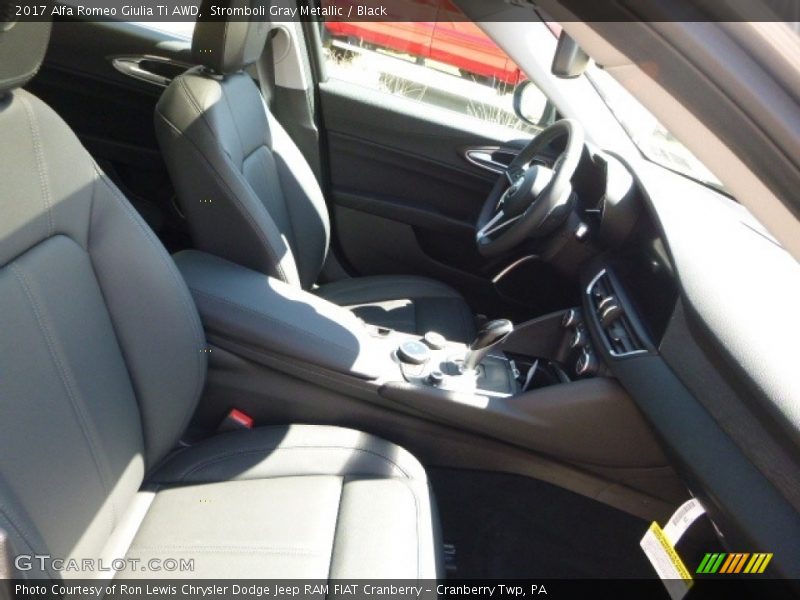Stromboli Gray Metallic / Black 2017 Alfa Romeo Giulia Ti AWD