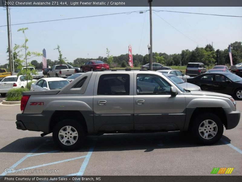 Light Pewter Metallic / Graphite 2002 Chevrolet Avalanche Z71 4x4