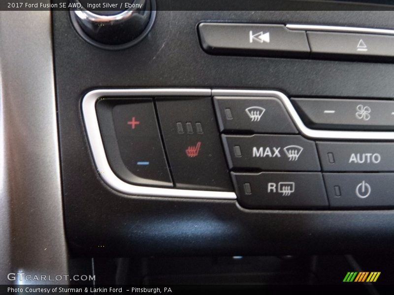 Ingot Silver / Ebony 2017 Ford Fusion SE AWD
