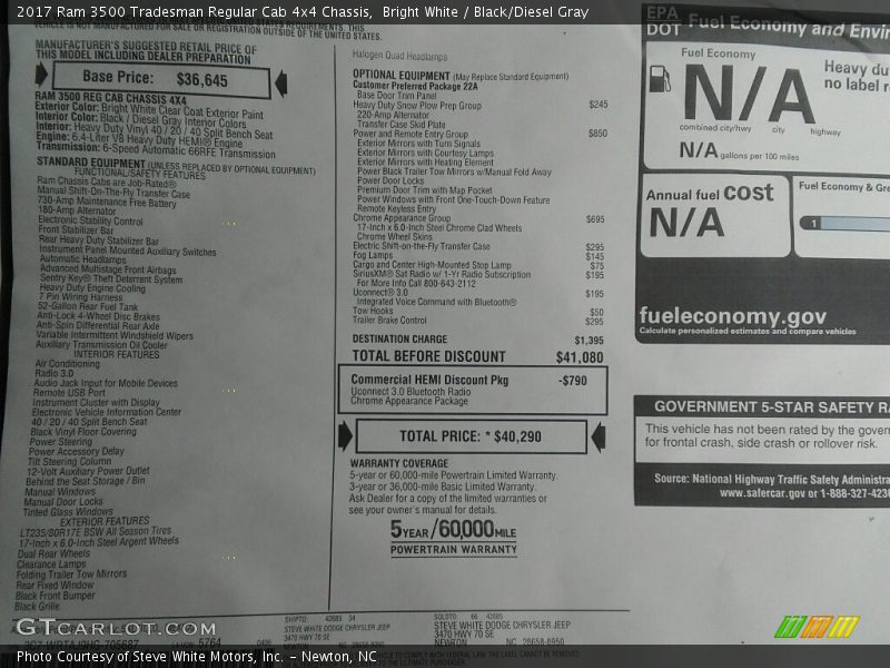 Bright White / Black/Diesel Gray 2017 Ram 3500 Tradesman Regular Cab 4x4 Chassis