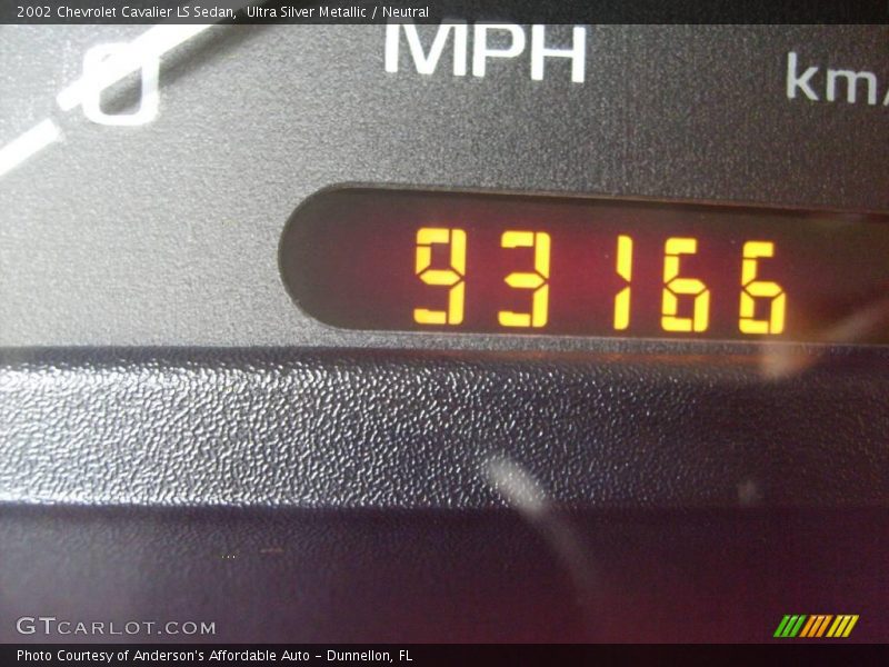 Ultra Silver Metallic / Neutral 2002 Chevrolet Cavalier LS Sedan