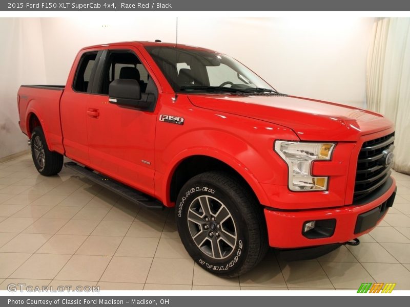 Race Red / Black 2015 Ford F150 XLT SuperCab 4x4