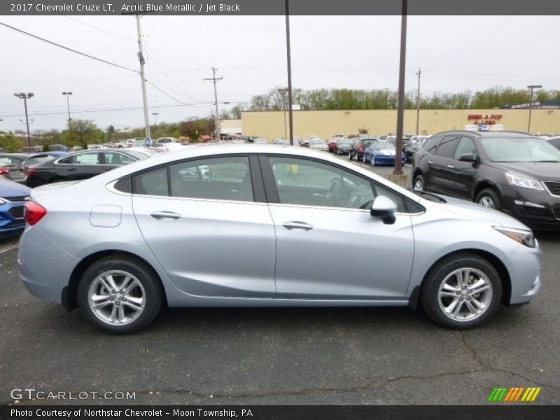 Arctic Blue Metallic / Jet Black 2017 Chevrolet Cruze LT