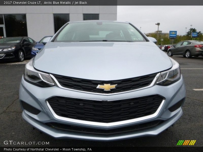 Arctic Blue Metallic / Jet Black 2017 Chevrolet Cruze LT