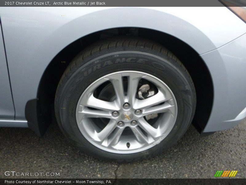 Arctic Blue Metallic / Jet Black 2017 Chevrolet Cruze LT