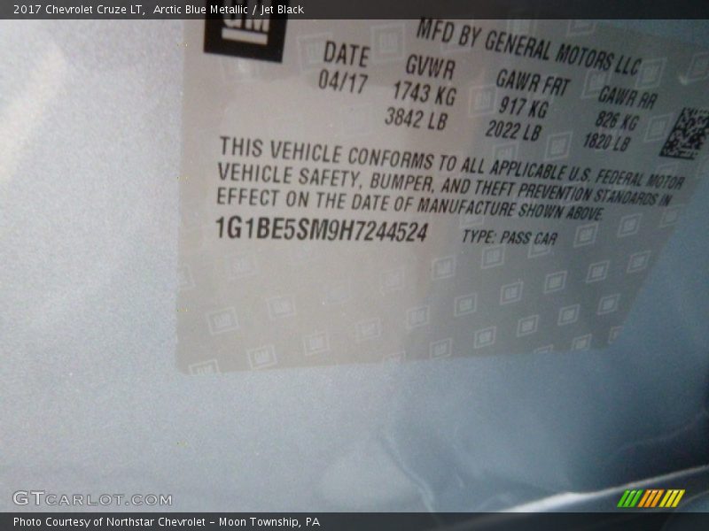 Arctic Blue Metallic / Jet Black 2017 Chevrolet Cruze LT