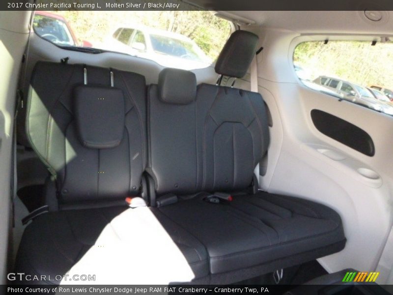 Molten Silver / Black/Alloy 2017 Chrysler Pacifica Touring L