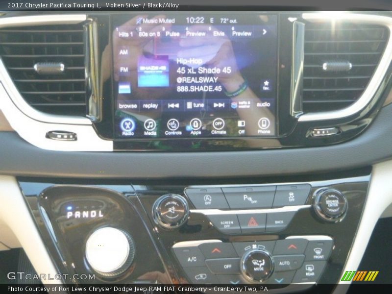 Molten Silver / Black/Alloy 2017 Chrysler Pacifica Touring L