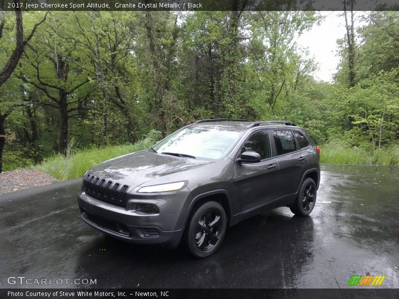 Front 3/4 View of 2017 Cherokee Sport Altitude