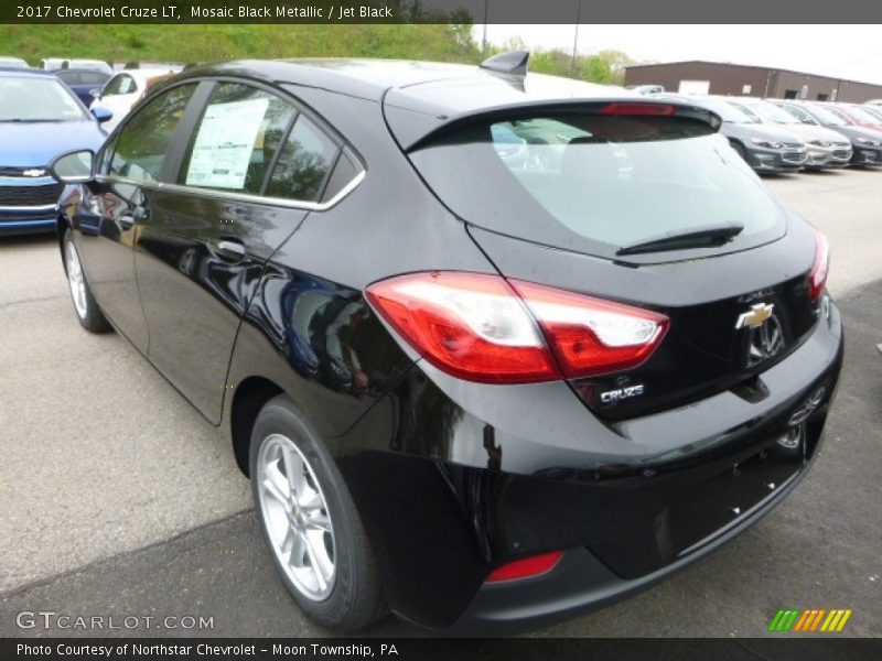 Mosaic Black Metallic / Jet Black 2017 Chevrolet Cruze LT