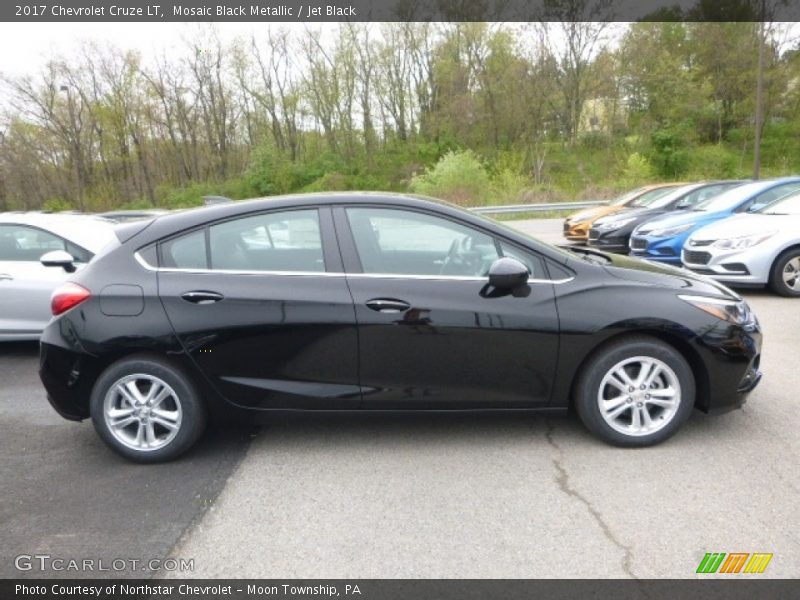 Mosaic Black Metallic / Jet Black 2017 Chevrolet Cruze LT
