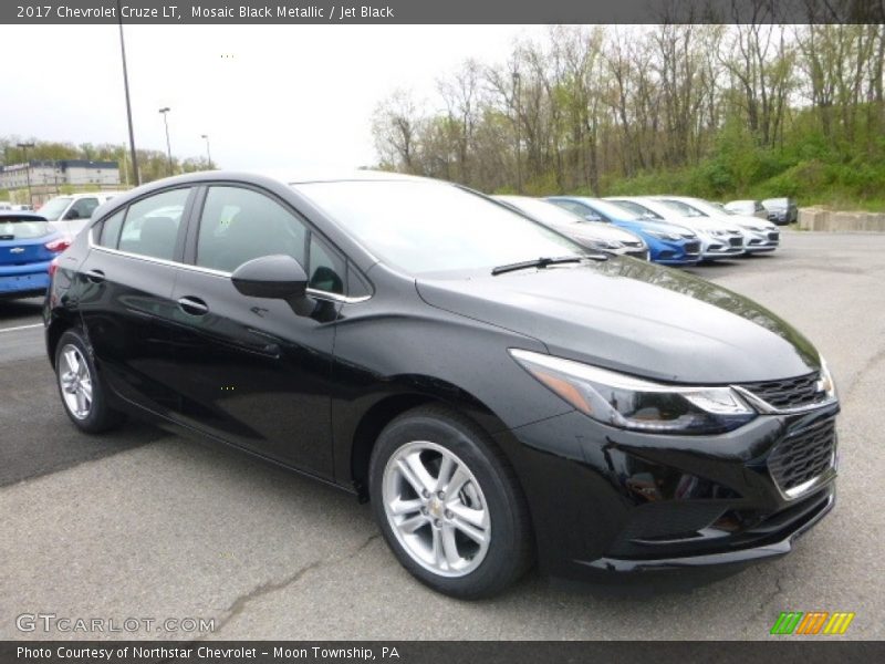 Mosaic Black Metallic / Jet Black 2017 Chevrolet Cruze LT