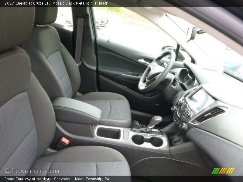 Mosaic Black Metallic / Jet Black 2017 Chevrolet Cruze LT