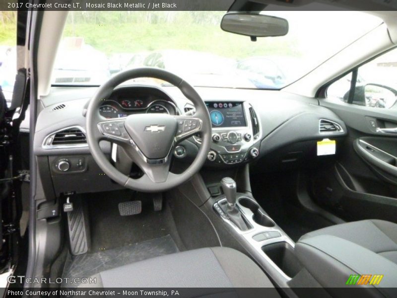 Mosaic Black Metallic / Jet Black 2017 Chevrolet Cruze LT