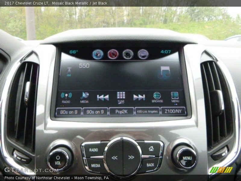 Mosaic Black Metallic / Jet Black 2017 Chevrolet Cruze LT