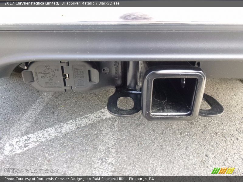 Billet Silver Metallic / Black/Diesel 2017 Chrysler Pacifica Limited