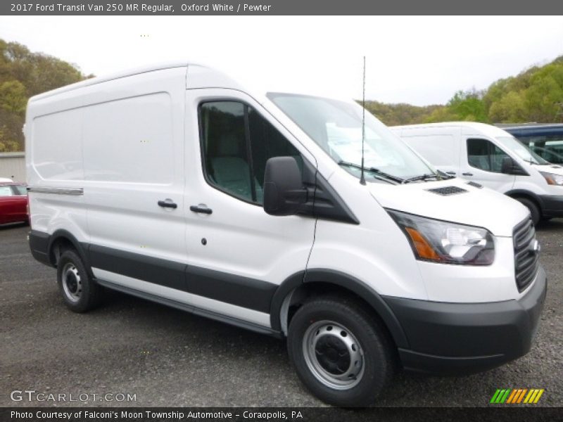 Oxford White / Pewter 2017 Ford Transit Van 250 MR Regular